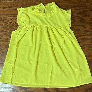 ⭐️NWOT SHEIN flutter blouse